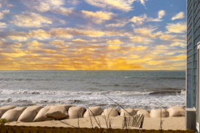 Oceanfront fun Sand and Sun The Lazy Loggerhead